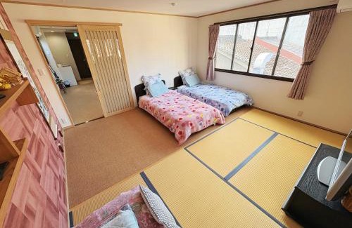Minami Apartment | Autumn Leaves Villa 302