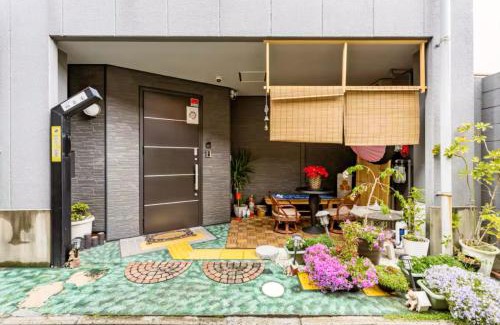 Minami Apartment | Autumn Leaves Villa 302