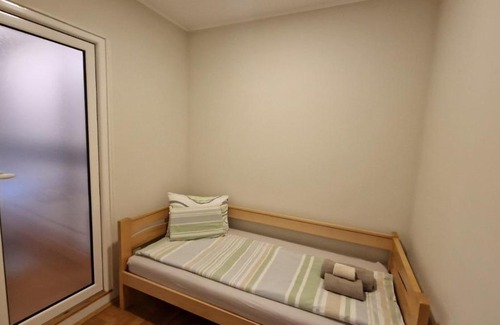 Kikinda Apartment | Ava
