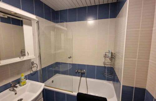 Kikinda Apartment | Ava