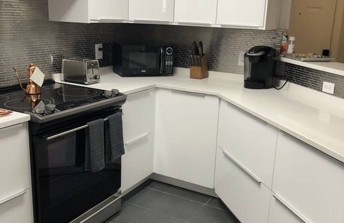 Clearwater Condo | Avalon at Clearwater-Ground Floor Beach Getaway