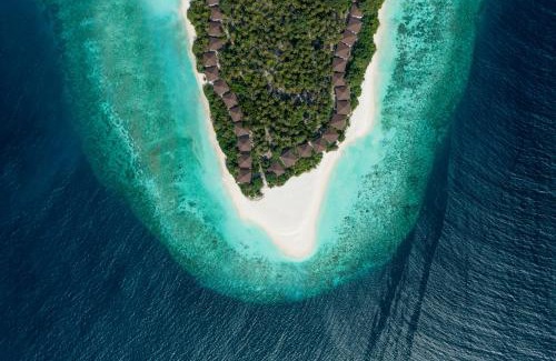 Baa Atoll Resort | Avani Plus Fares Maldives Resort