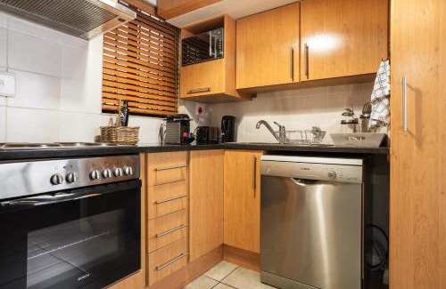 Stellenbosch Central Apartment | Avemore Eikehoff No 24 full back up power