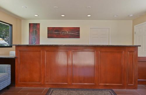 Downtown Hotel | Avenue Inn Downtown District SLO