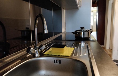 Dusseldorf Old Town Apartment | AVI City Burgplatz Apartments