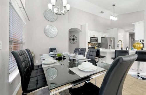 Loughman House | Aviana Resort: 5star Home w/pool. Family & Pet Friendly