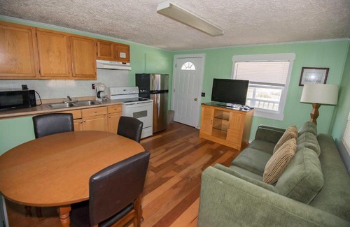 Avon Hotel | Avon Cottages