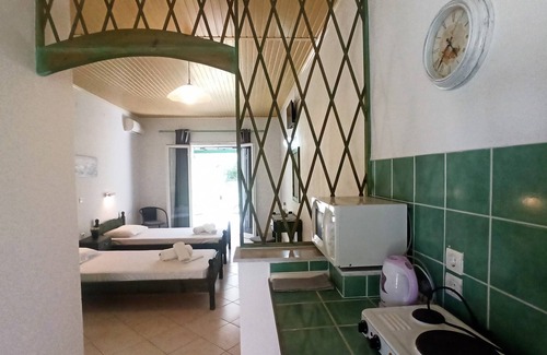 Kavos Apartment | Avonlea Garden Studio A1