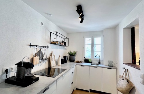 Ahrweiler House | AWARA HOME