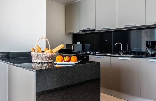 Tumba Vieja Apartment | Awesome Apartment | PH Boutique Quartier del Mar