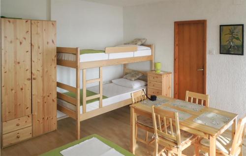 Martinscica Apartment | Awesome Apartment In Martinscica With Kitchen