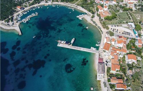 Martinscica Apartment | Awesome Apartment In Martinscica With Kitchen