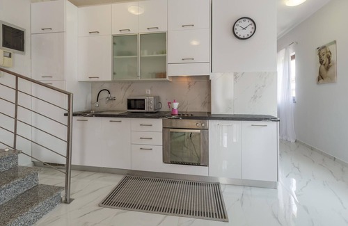 Spadici Apartment | Awesome apartment in Porec with WiFi