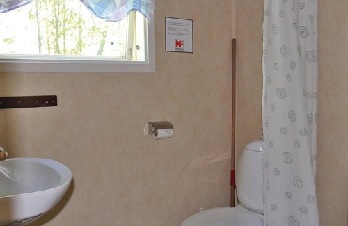 Tvetaryd House | Awesome home in Backaryd with kitchen