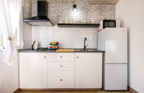 El Gastor House | Awesome home in El Gastor with kitchen