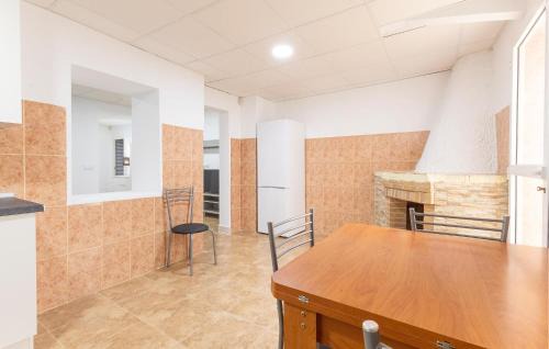 Elche House | Awesome Home In Elche With Wifi