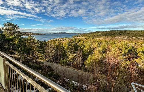 Rissa House | Awesome Home In Fevåg With Wifi
