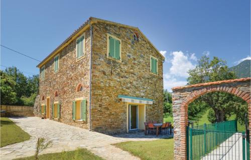 Santa-Maria-Poggio House | Awesome Home In Santa Maria Poggio