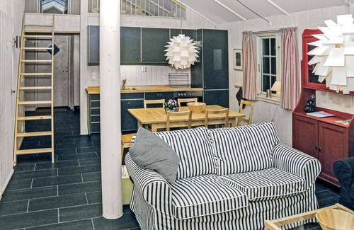 Sor-Fron House | Awesome home in Gålå with sauna