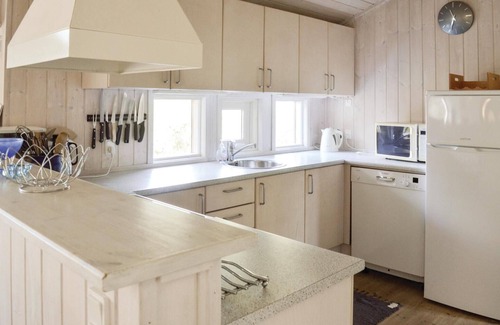 Udsholt House | Awesome home in Græsted with sauna