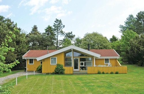 Udsholt House | Awesome home in Græsted with sauna