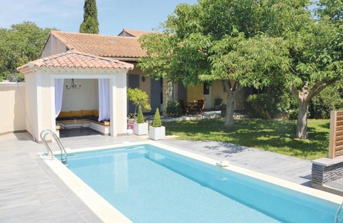 Grans House | Awesome home in Grans with 5 Bedrooms, WiFi and Outdoor swimming pool