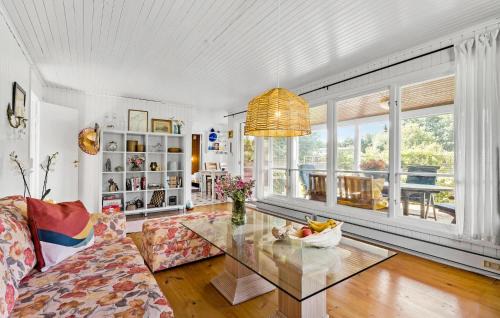 Hojby House | Awesome Home In Højby With Wifi