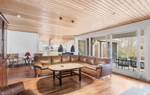 Hou House | Awesome Home In Hals With Wifi