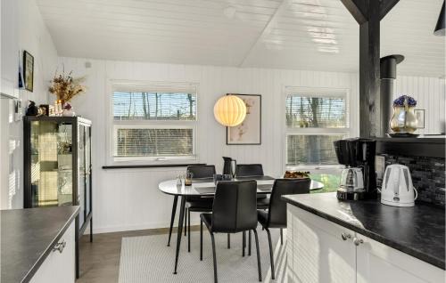 Bork Havn House | Awesome Home In Hemmet With Jacuzzi