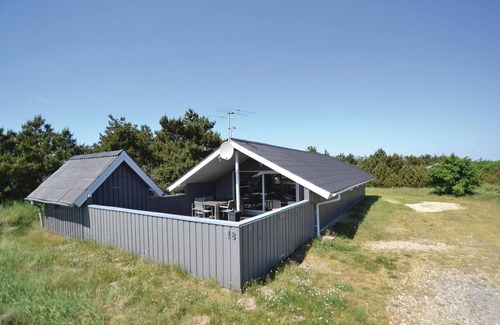 Bjerregaard House | Awesome home in Hvide Sande with WiFi