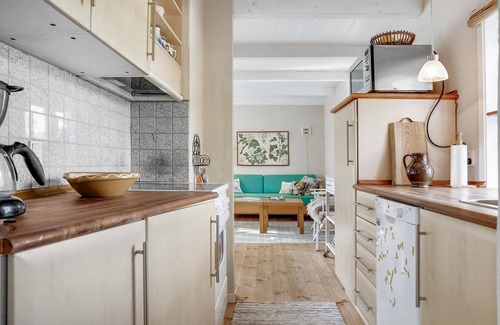 Skodshoved House | Awesome home in Knebel with kitchen