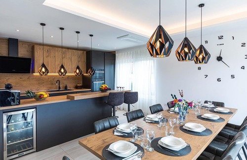 Marina House | Awesome home in Marina