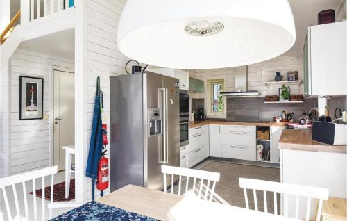 Mellerud O House | Awesome Home In Mellerud With Sauna
