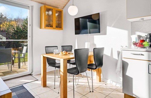 Houstrup House | Awesome home in Nørre Nebel
