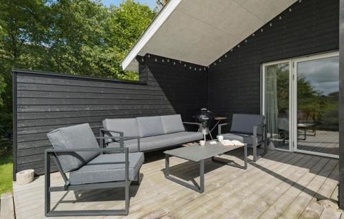 Ronbjerg House | Awesome Home In Roslev With Wifi