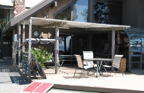 East Shore House | Awesome Lakefront, 2 Boats, Dock, Buoys, Boat Ramp, RV Spot & 3 Jet Ski Ramps.