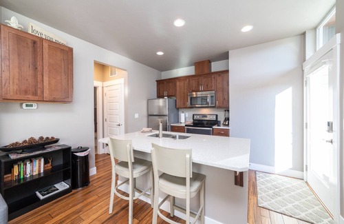 Southern Crossing House | Awesome location/place: River trail, Old Mill District, easy drive to the Mt.