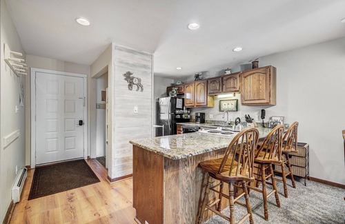 Silverthorne Condo | Awesome Spacious Condo, Spectacular Views, Nice Clubhouse