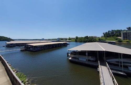 Village of Four Seasons Condo | Awesome 2 Bedroom 2 Bath Southwood Shores Condo Great Location