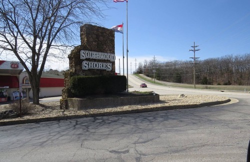 Village of Four Seasons Condo | Awesome 2 Bedroom 2 Bath Southwood Shores Condo Great Location
