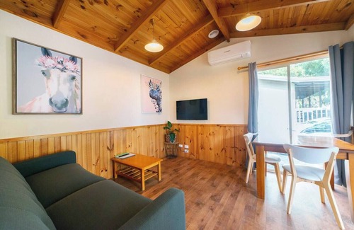 Halls Gap House | Awonga Cottages - Grevillea 1Br