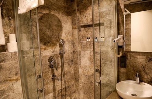 Arnavutkoy Hotel | Axu Airport Hotel