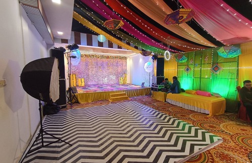 Lucknow Hotel | AYANSH KLYDE INN