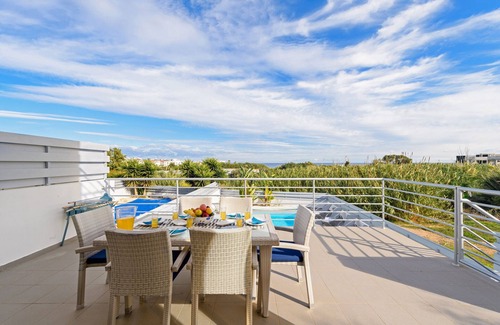 Paralimni Villa | Ayia Triada View - Private Pool Retreat