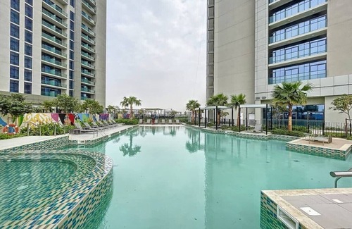 Al Safa Apartment | Aykon City - Glamorous Two Bedroom in Business Bay