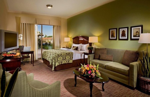 Los Serranos Hotel | Ayres Hotel Chino Hills