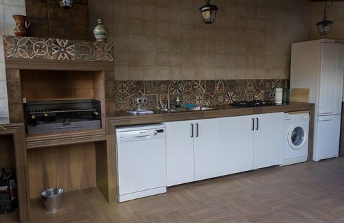 Casavieja Ski Chalet | Azaleas Cottage for up to 16 people