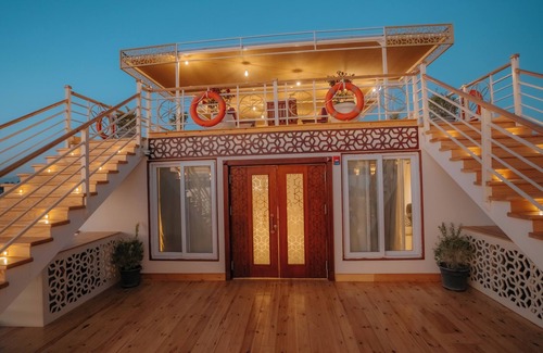 Aswan Boat Rental | Azhar I Dahabiya Luxury suite river Nile cruise