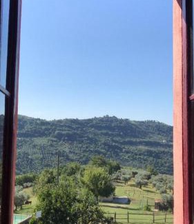 Mompeo House | Azienda Agricola Colle Paradiso