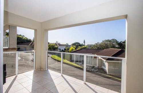 Shelly Beach Apartment | Azriel 4